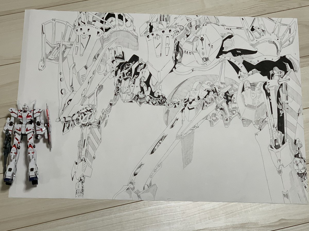Headaches1012's tweet photo. ヤクトミラージュ
やっと終わったー💦
MGユニコーンガンダム
置いて比較しておこう笑 https://t.co/LvKZD2RC1U