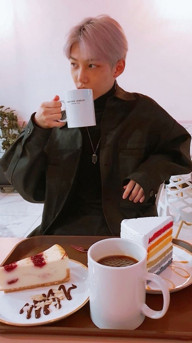 — felix as a hollywood actor; a necessary thread  #StrayKids  #skz