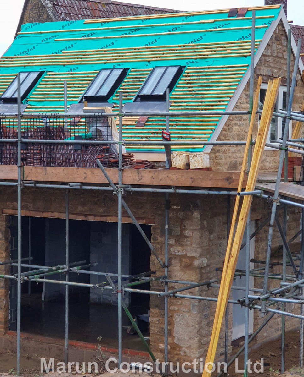 Continuation of the roof to the new extension...
Extensions and Renovation nr Sherborne.
#marun #extensions #sherborne #builders #renovations #yeovil #FMB