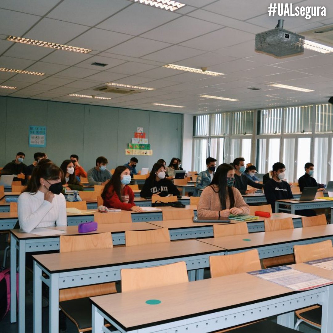 ualmeria's tweet photo. Hace un mes desde que nuestras aulas se abrieron para recibiros adaptándose a la modalidad semipresencial 💻👩‍🏫👨‍🏫y cumpliendo con las medidas de seguridad ✅😷

#soyUAL #ualsegura @UAL_estudiantes https://t.co/qx6Ee9Oq07