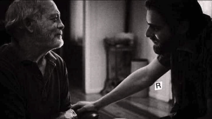 تعلمت القليل من كلامك يا أبي ، لكن 
صمتك كان أكبر درس عرفته على الإطلاق . .