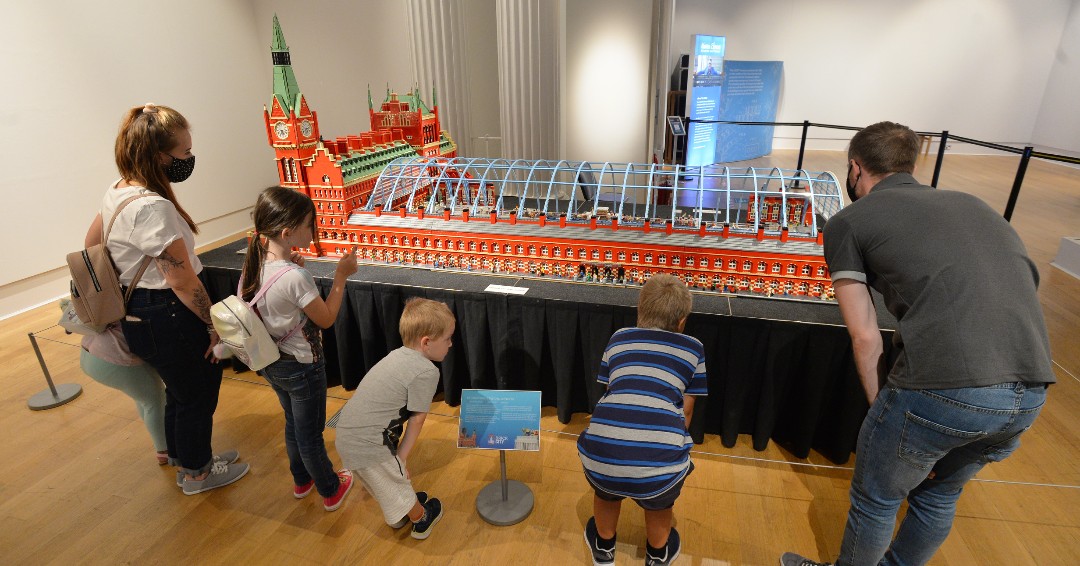 leicestermuseum's tweet photo. Pre-booked tickets are still available for last day of @lozatkinson_art #FindingTheFallen and the #LEGO #BrickCity exhibition on Wednesday this week, before our temporary closure. Pre-book your free tickets here: https://t.co/KYYcXSiLz5 https://t.co/gFGpTSXu4z