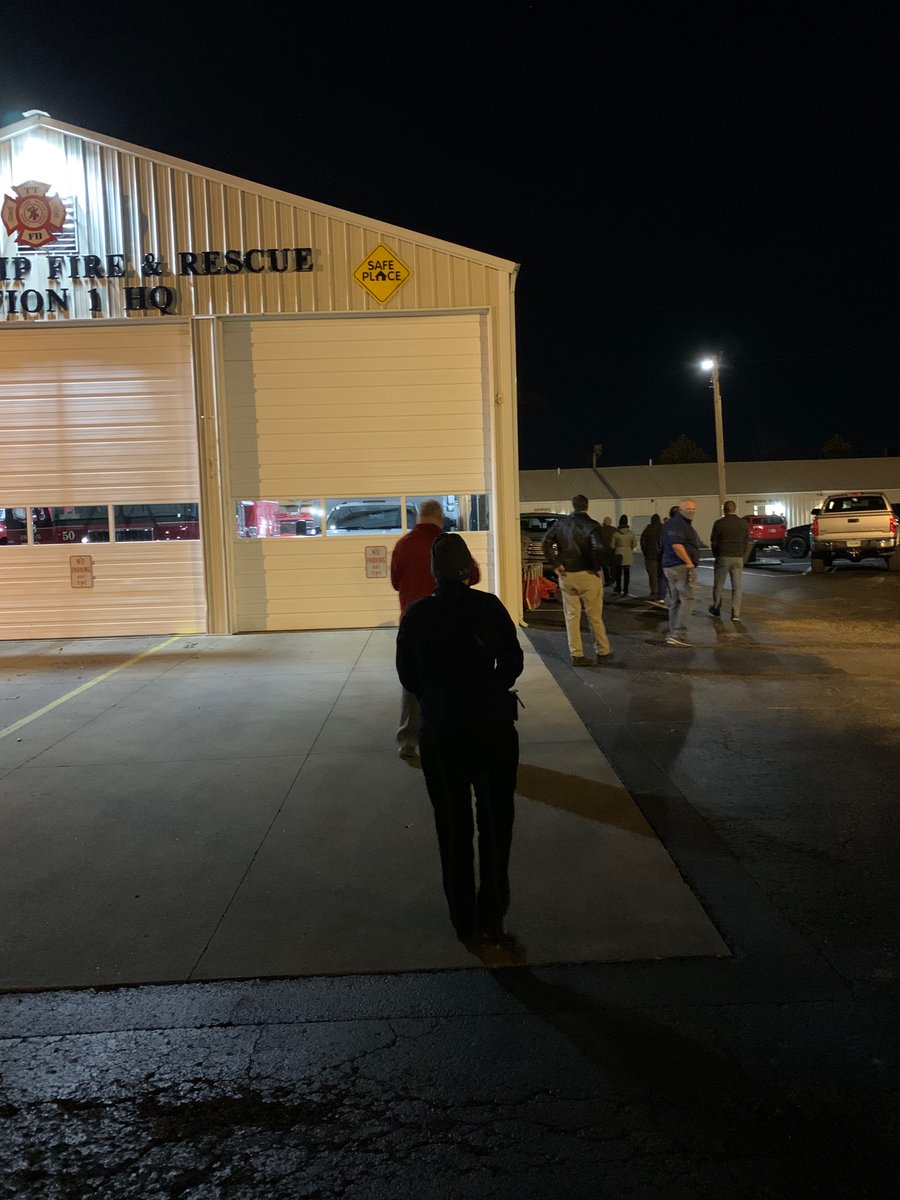 BillHanson1's tweet photo. Long line to vote in Sellersburg at 6 a.m. Going to be a long day for poll workers. https://t.co/WxdnD3N5nS