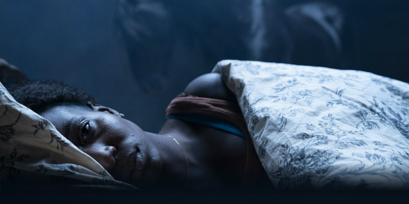 "Kindred is the best type of gaslighting thriller, one that gaslights the audience along with its heroine."

KINDRED is in US cinemas and on VOD from Friday (UK/ROI release TBA).

Read @hilliseric's review

themoviewaffler.com/2020/11/kindre…

#horror #film #movies #kindred