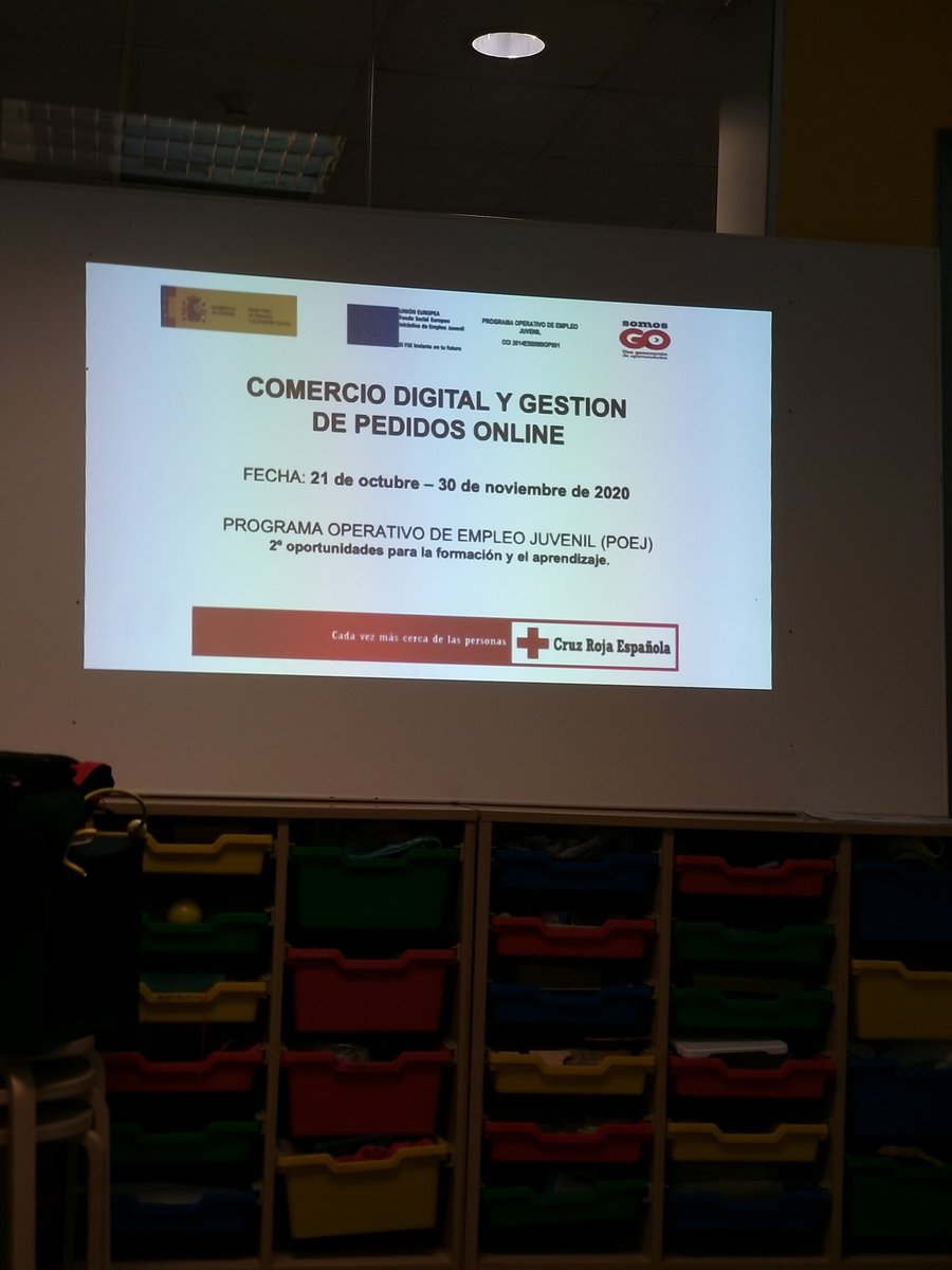 MariaA7X_'s tweet photo. Hoy toca mejorar las competencias digitales en el curso ee ecommerce de @CruzRojaEsp 
#formacion #MarketingDigital #ecommerce https://t.co/zzc5iPhx9z