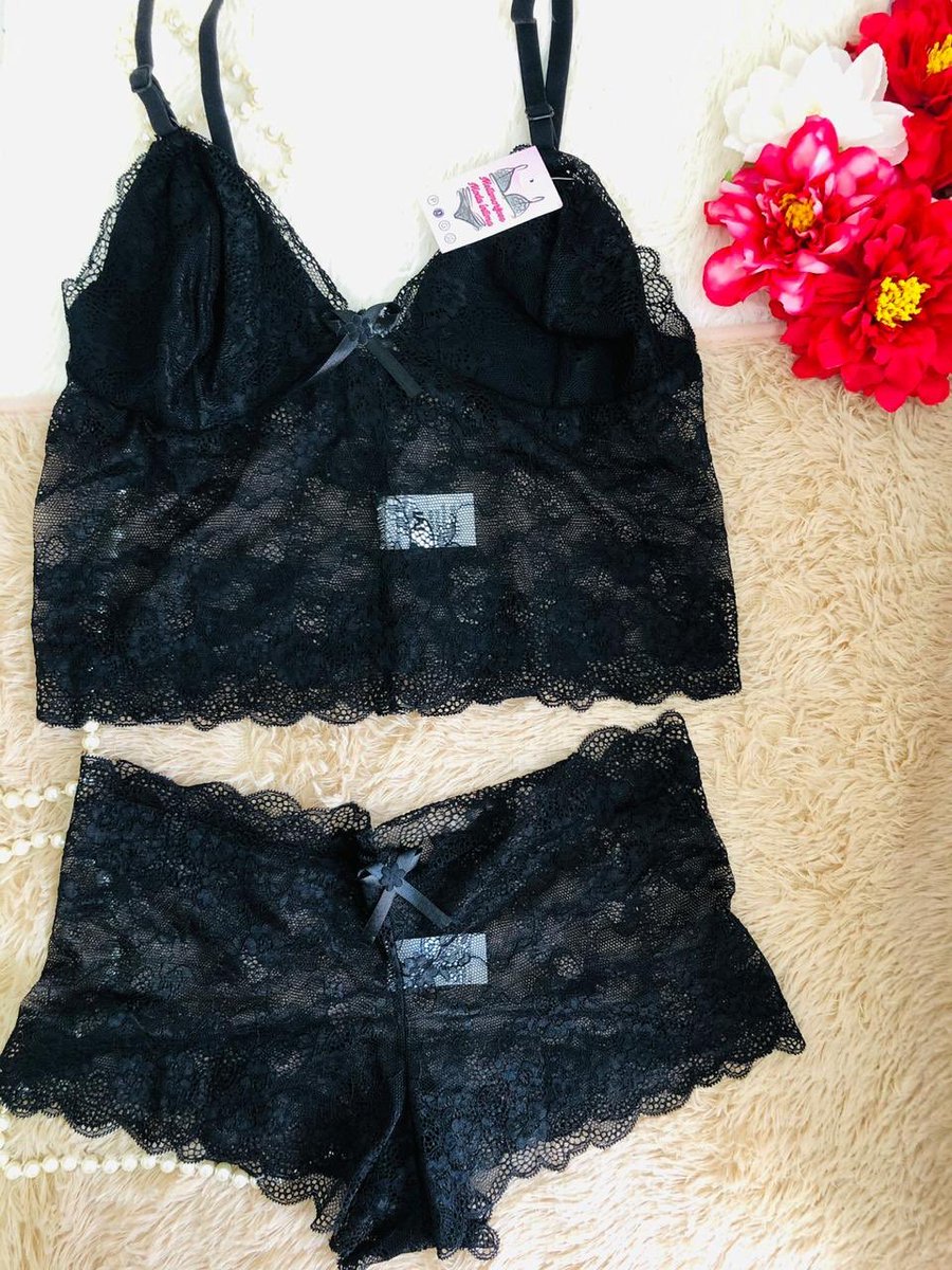 apimentemodain2's tweet photo. Que tal começar a terça com um conjunto lindo desse black ?! Corram que ainda temos diversos tamanhos e modelos 🖤

#moda #modaintima #sexo #amoresexo #vida https://t.co/b4FrXJ6Bz5