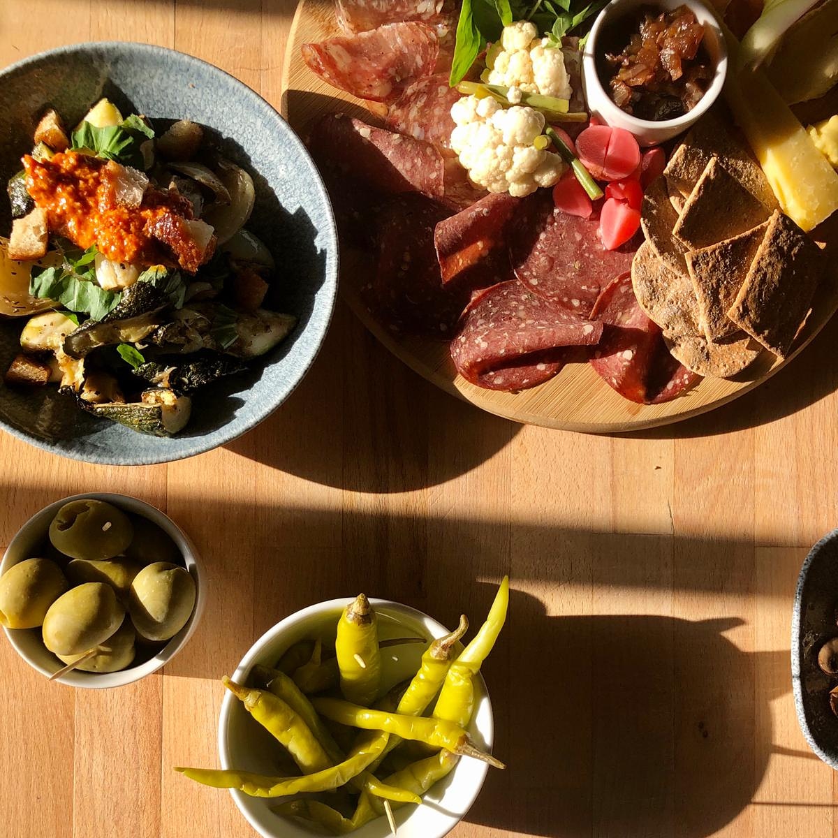 Remeber to get booked in tomorrow for #lunch or early #dinner - special menu as our last sitting including treats like our half price #cheeseboard and lots of other #delicious things 11.30- 7pm!
#TreatYourself #piecehall #restaurant #happyhumpday🐪🐫 #supportsmallbusiness