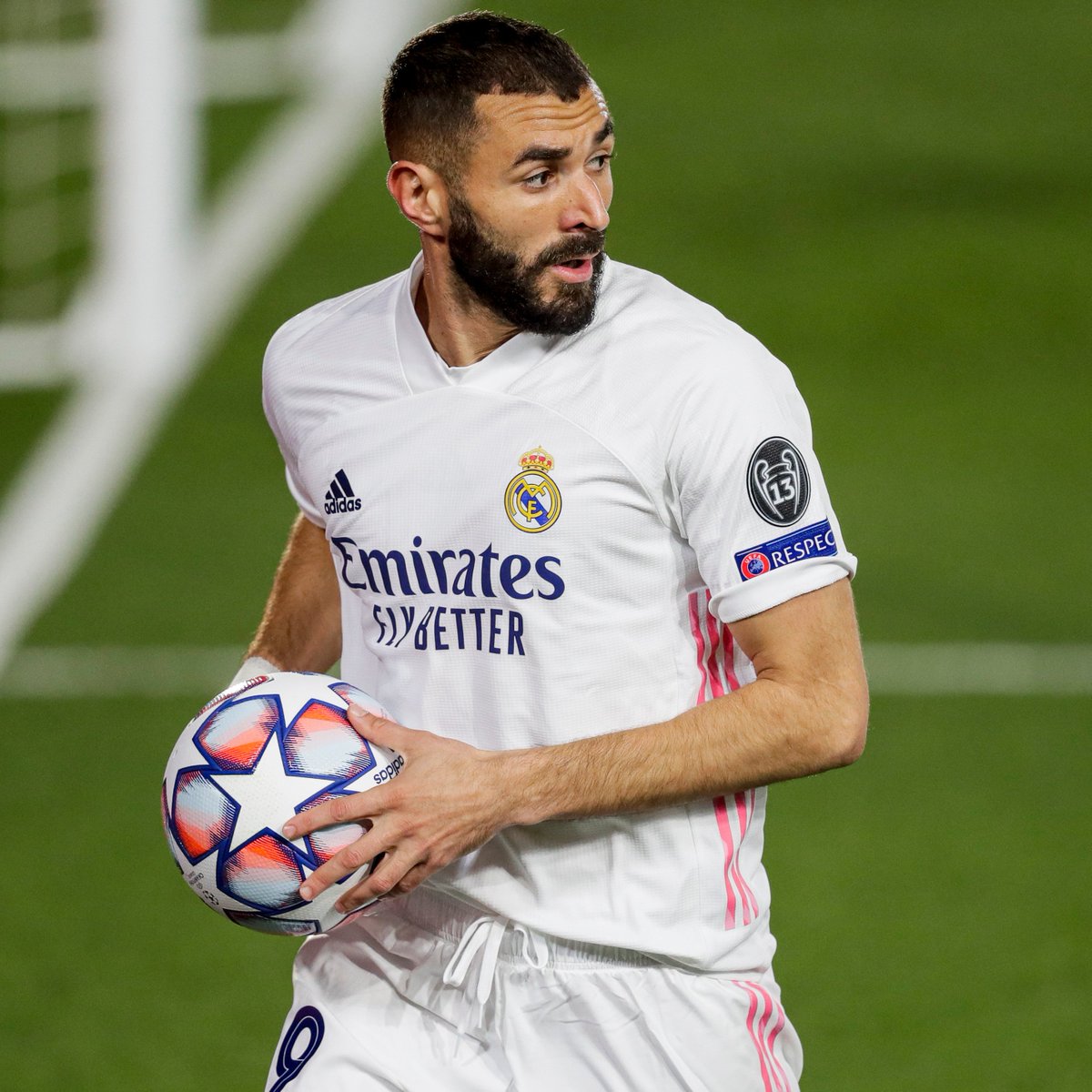 COMPETITION: If Karim Benzema scores first against Inter Milan tonight, we’ll giveaway a brand new Real Madrid/Inter shirt of your choice. 🔥

To enter:

1⃣ RT this tweet
2⃣ Follow this account

Good luck! 👊