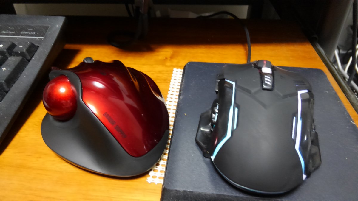 透明電灯 On Twitter まあダイソーのくそ雑魚マウスだから買い換えたくはあった 戻るボタン付きならなんでもよかったしな