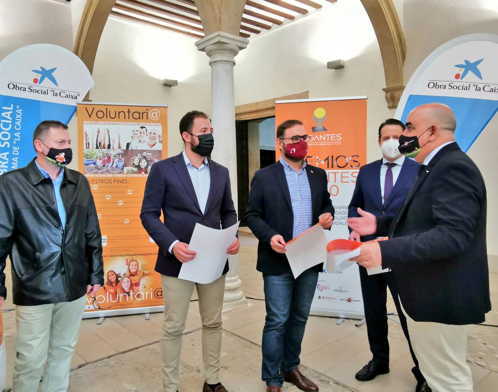 🤝 La Fundación Iniciativas El Gigante <a href="/FundacionIEG/">FundaciónGigante</a> reconocerá a empresas, asociaciones y personas por su implicación durante la pandemia

🏆 Los Premios Gigantes nacen para agradecer acciones solidarias y esfuerzos en beneficio de la sociedad

🔗 lorca.es/noticias/notic…