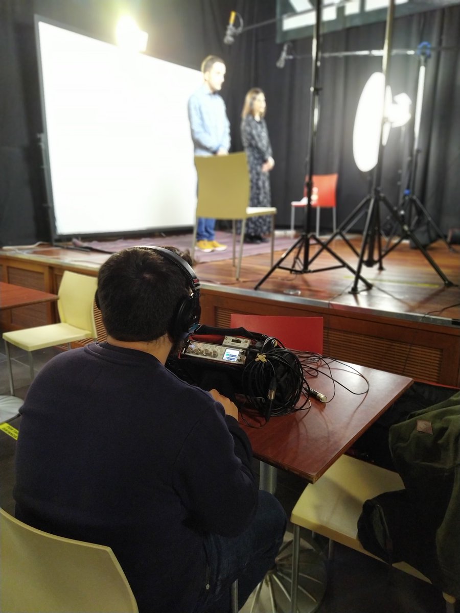 somosgingko's tweet photo. Mañana de grabación con @Plenainclusion y @PlenaGalicia para la que contamos con Vanessa y José, ¡un actor y una actriz estupendos! 

El resultado se verá en un mes y serán tres vídeos para promover el acceso a la justicia porque ... #InclusionSonDerechos https://t.co/TYSdoW2CYi