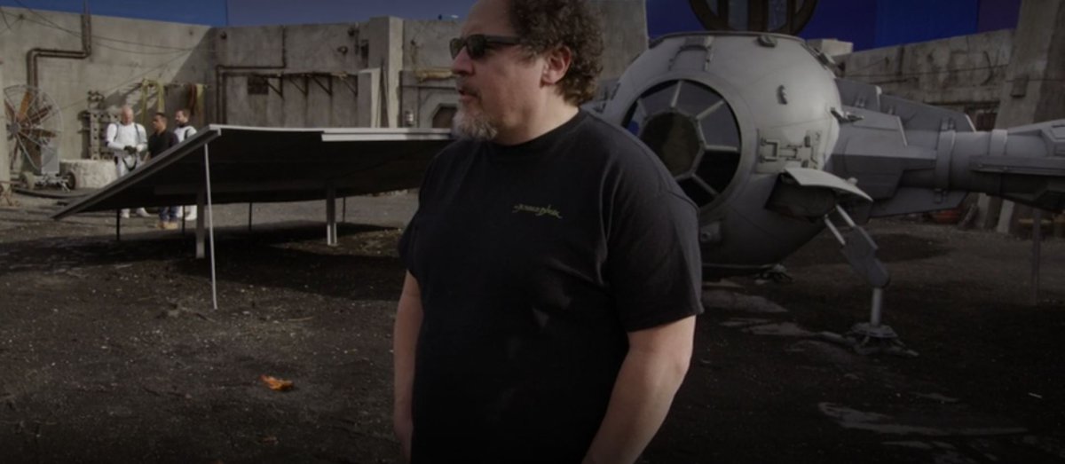 I would also like to highlight the role of Jon Favreau, showrunner of The Mandalorian, who is both the producer, writer and director of this episode.
