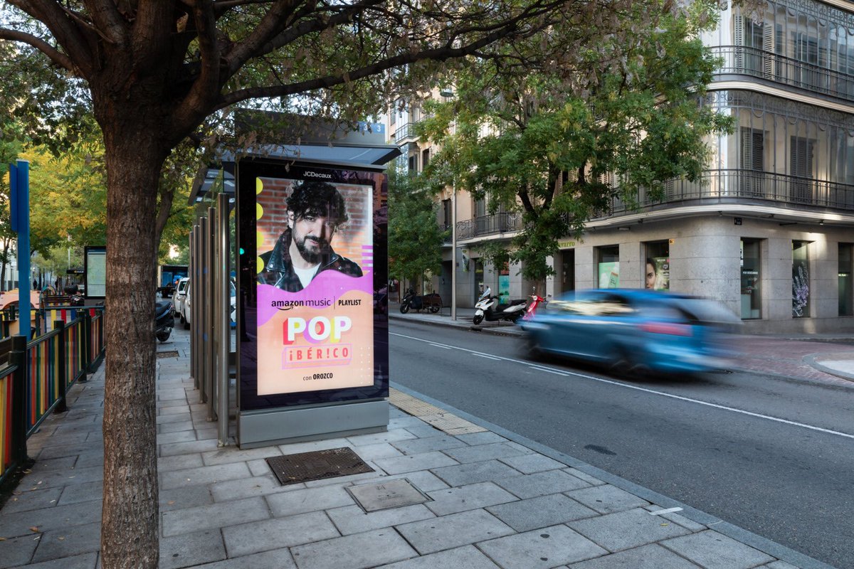 antoniorozco's tweet photo. 😍 #Aviónica toma tierra en las calles de #Madrid ¿si ves uno me lo compartes?? @amazonmusic 

https://t.co/NMliLmYl2z https://t.co/h50nra0hrp