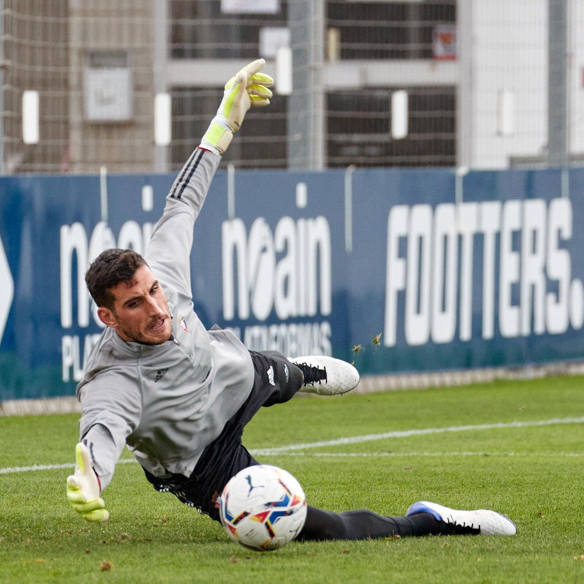 Seguimos en la pelea ⚽️🛠 #AupaOsasuna