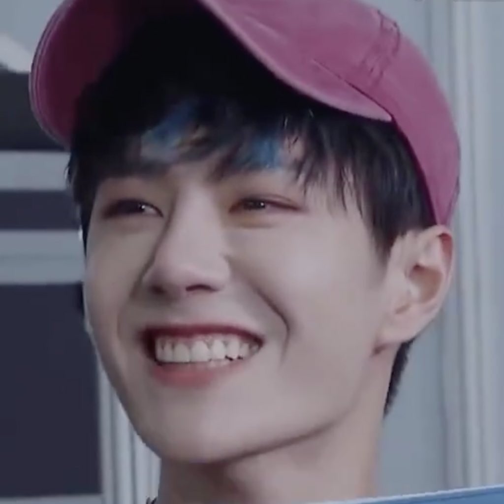 This one is from Wang Yibo updates  Shincan Bo eating KFC