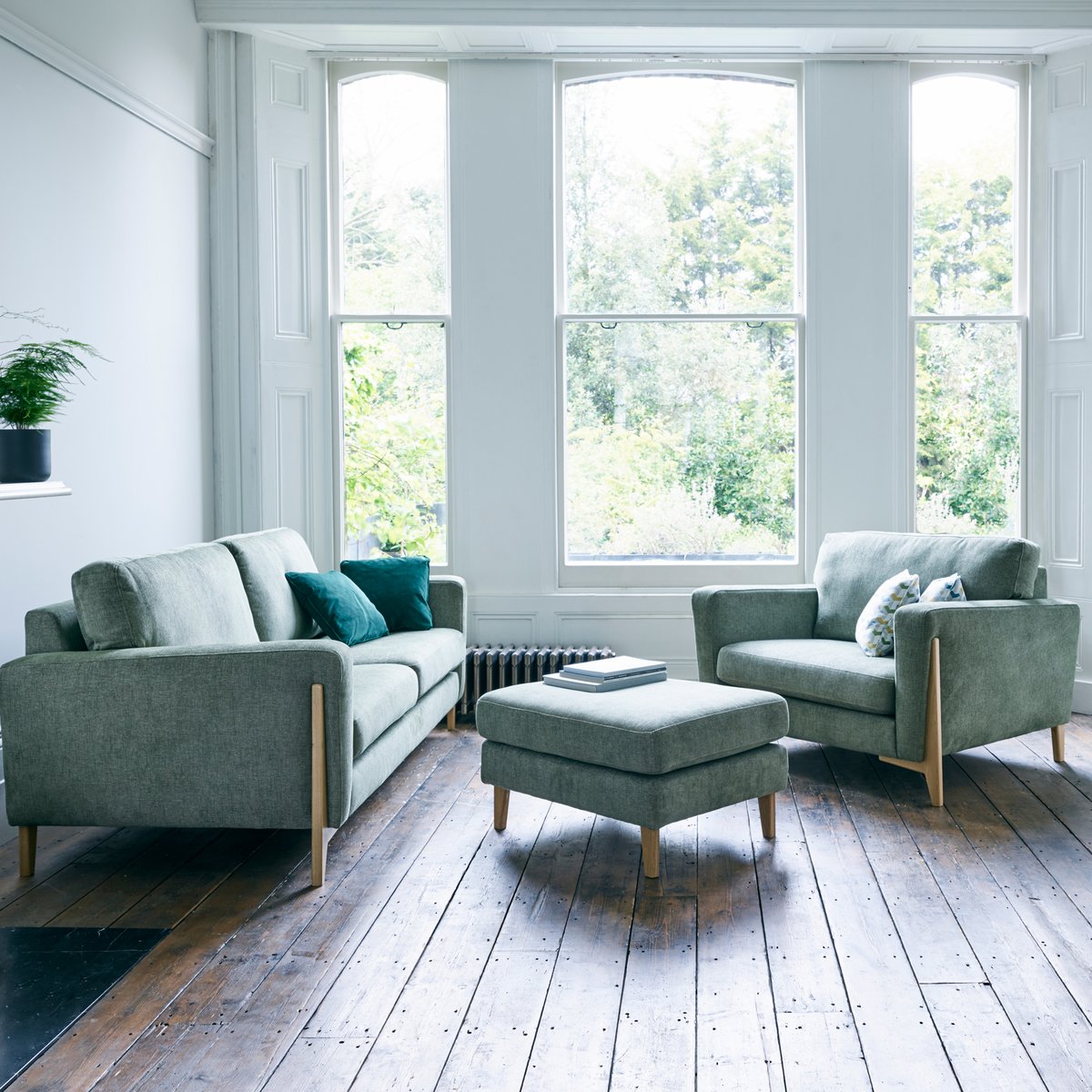 The Marinello large sofa is a contemporary sofa which maintains elegance with its refined oak legs. This comfortable sofa with its deep seats offers plenty of room to seat up to four easily.

Explore the Marinello collection at ercol.com/en-gb/collecti…