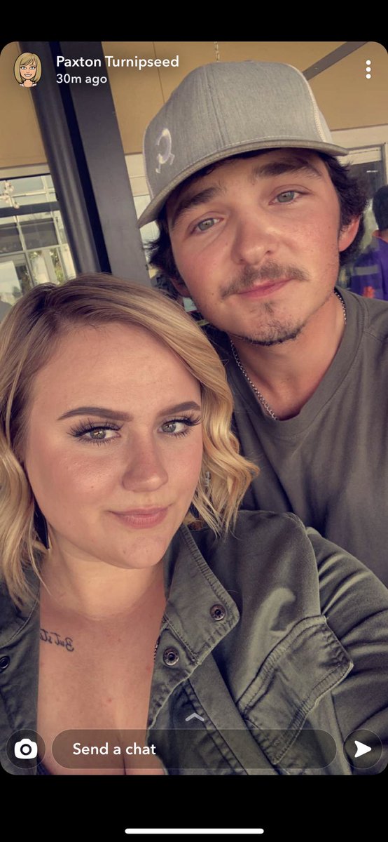 ChaseLloyd7's tweet photo. Happy anniversary poot! I love you @Paxtonjade__ https://t.co/i2rX6Z7c4T