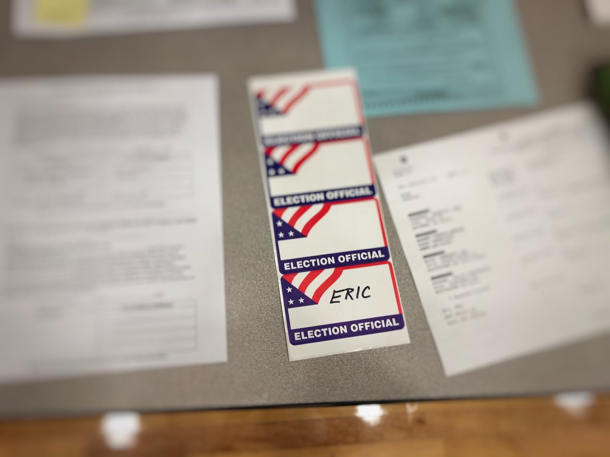 FalconFlash's tweet photo. I’m excited for my first chance to work as a Precinct Electipn Official on this Election Day (https://t.co/9u3Xv0G9R0). Democracy depends on us. Let’s pray for the United States of America and its political processes today. https://t.co/dLdScIToyJ