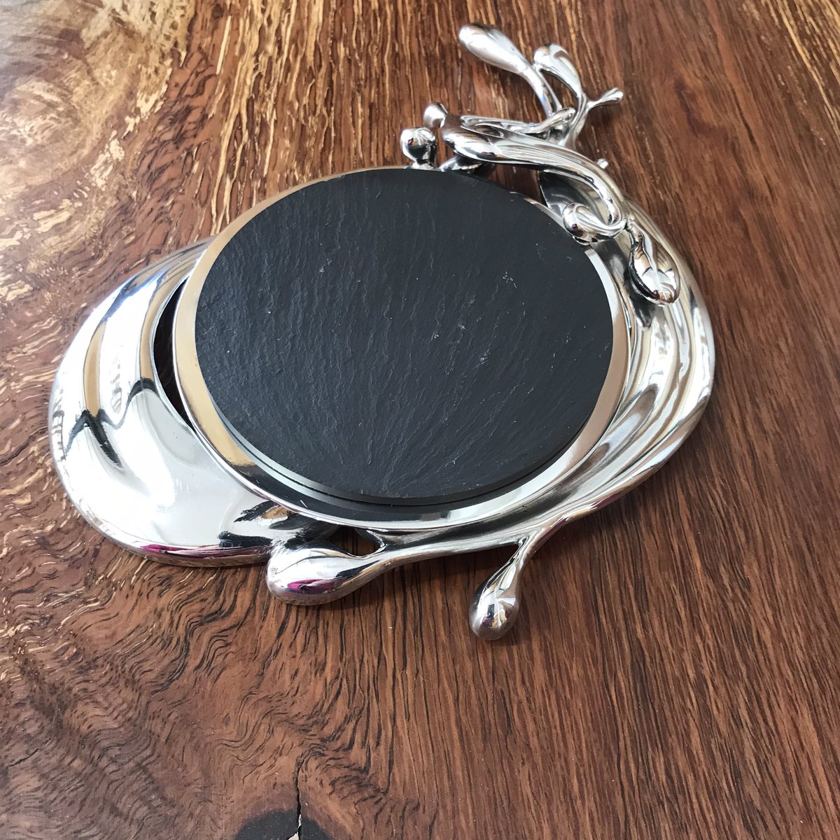 fleurgrenier's tweet photo. All finished! And now available on my website
#Pewter and #welshslate stand perfect for choice of red! Or a large candle if having a healthier lockdown! #contemporaryMetal #decorativeArts #sussex #contemporarytableware
 #ContemporaryInteriors #candlestand #winebottlestand https://t.co/tsnAk0J9cE