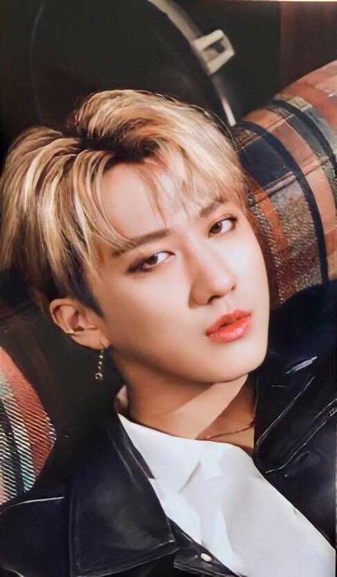 inniefinity's tweet photo. scanned 3RACHA (chan, changbin, jisung) pcs version d https://t.co/8yMtpr96dd