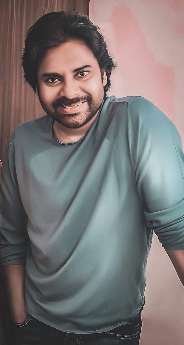 PawanismNetwork's tweet photo. .@PawanKalyan 😍 https://t.co/FnaQNyo8kN