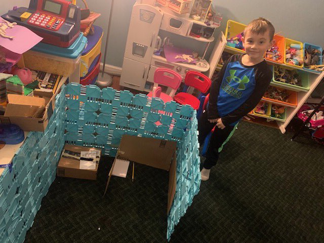 FWS_Principal's tweet photo. One of our creative B-V students made a voting booth and ballot drop box. Liking the size of the lines there! Time to vote!
⁦@MHonovich⁩ ⁦@HenHudSupt⁩ https://t.co/cna4qOJWxj