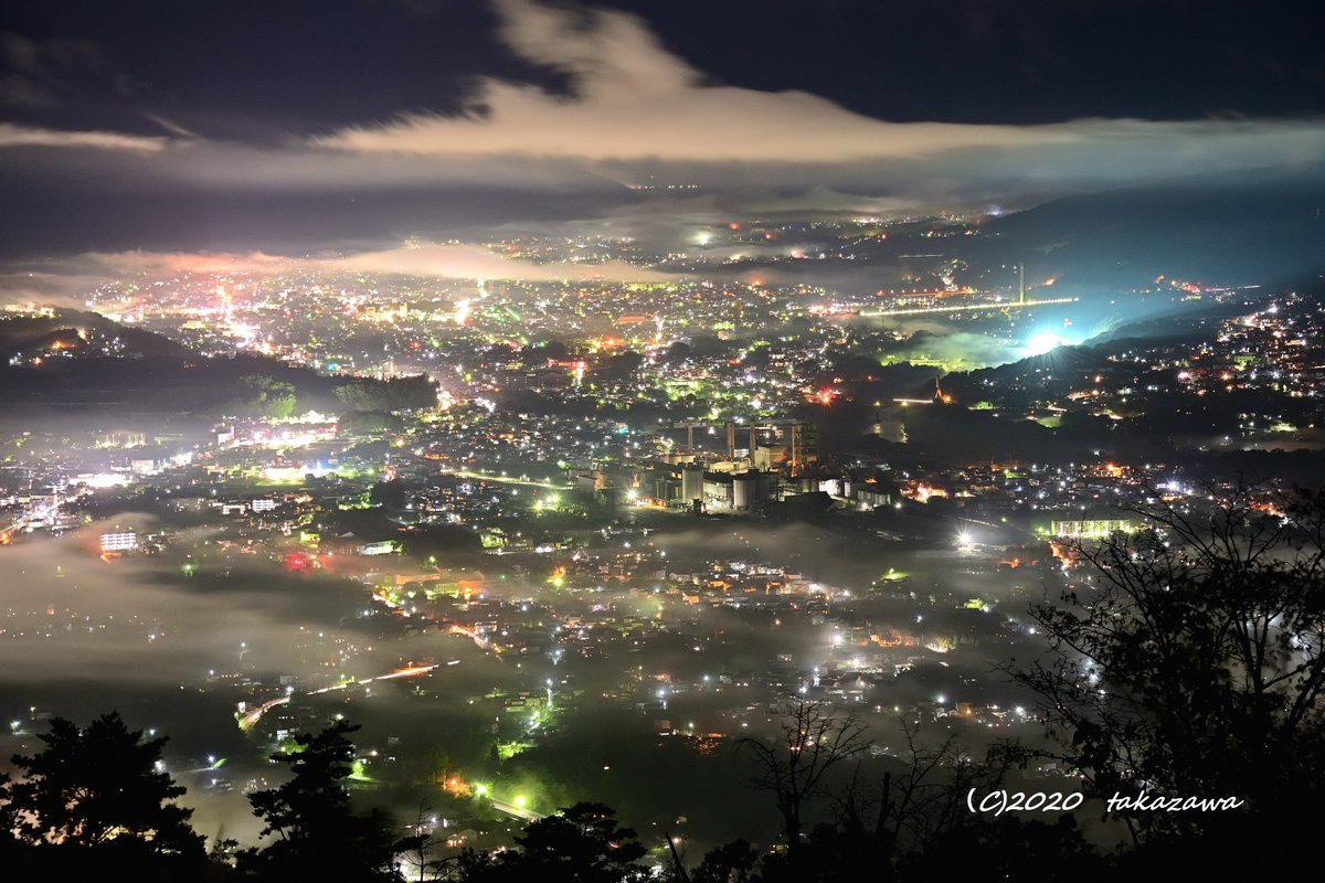 Shibazakurac 美し過ぎる秩父夜景 美の山公園展望台 埼玉県秩父市と皆野町にまたがる美の山公園 は標高は586 9m 美の山公園展望台から秩父夜景の写真にはじめてチャレンジしました 展望台が複数あるのでゆっくり撮影を楽しむことが出来ました Shibazakurac 美し過ぎる秩父夜景 美の山公園展望台 埼玉県秩父市と皆野町にまたがる美の山公園 は標高は586 9m 美の山公園展望台から秩父夜景の写真にはじめてチャレンジしました 展望台が複数あるのでゆっくり撮影を楽しむことが出来ました