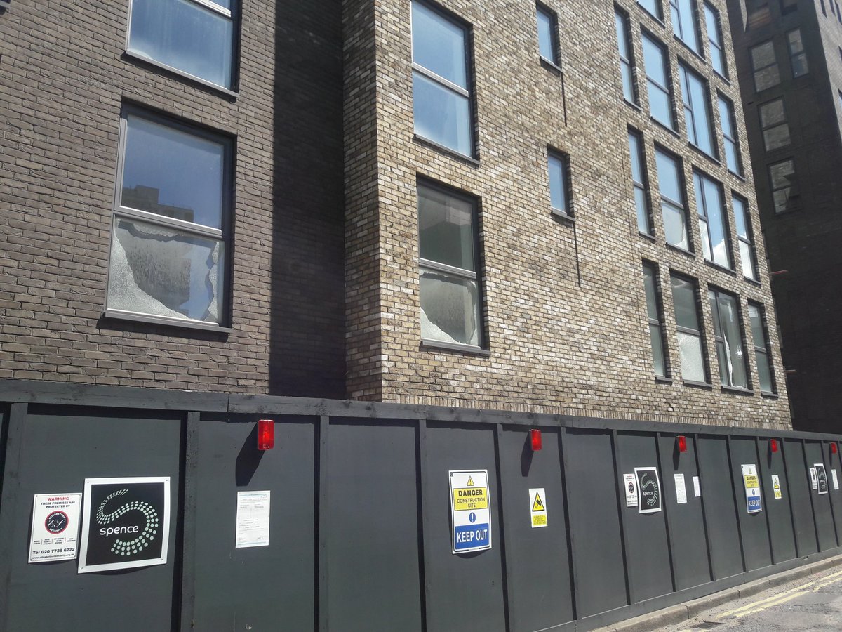 Hi  @JohnsonSitu do you know why 70 new homes on the former Crown St Depot site in Camberwell continue to stand empty and derelict 5 years after being built?