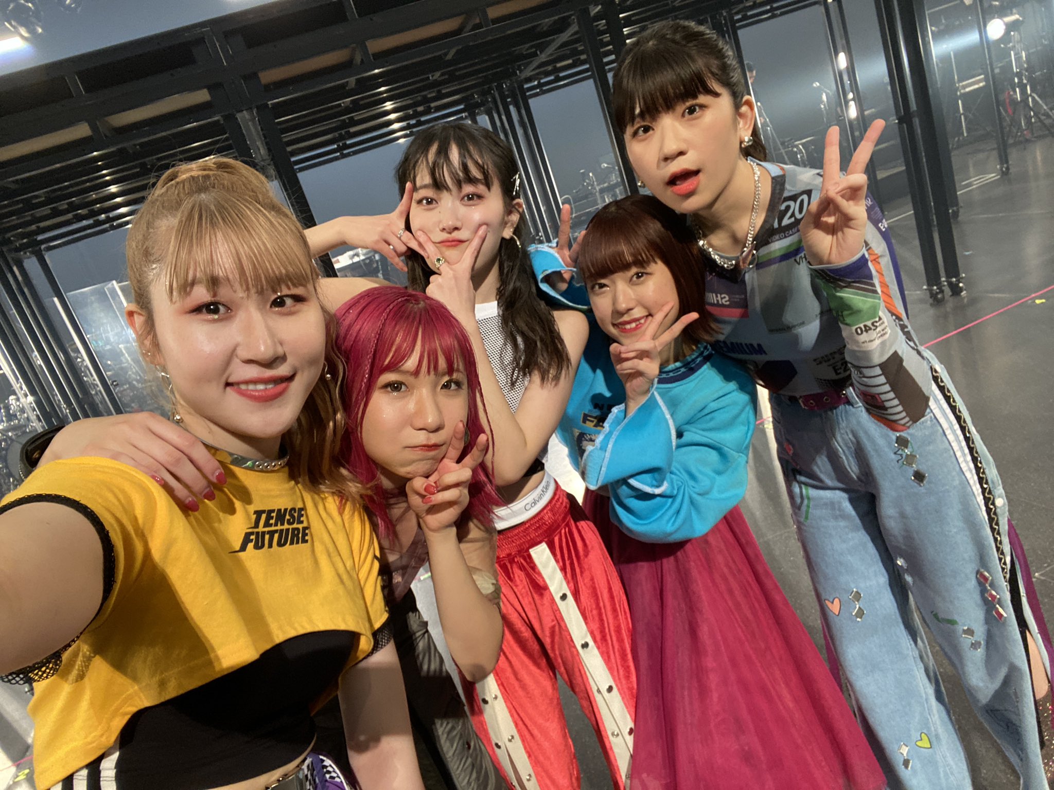 Little Glee Monster リトグリ公式 おそらく初出しシリーズ ファイナルの11月3日のものはまた明日アップします 仮 来年からは対策しながら全国アリーナツアーも開催いたしますのでぜひチェックしてみてください T Co Y8pcxjyfjt 11月12日まで2