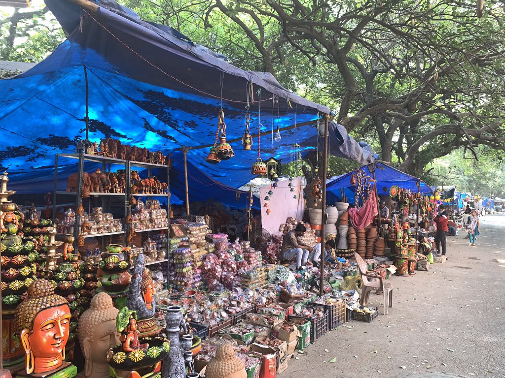 koenamitra's tweet photo. This Diwali, ignore the fake environmental activism &amp; buy firecrackers to make Some NOISEEE !🧨
Shop from small retailers and make their Diwali special 🔥
Light up Diyas🪔, look beautiful and feed animals if you can.
Diwali shopping begins..
#Diwali #diwalicrackers #Diwali2020 https://t.co/hH6Tb0WVJu