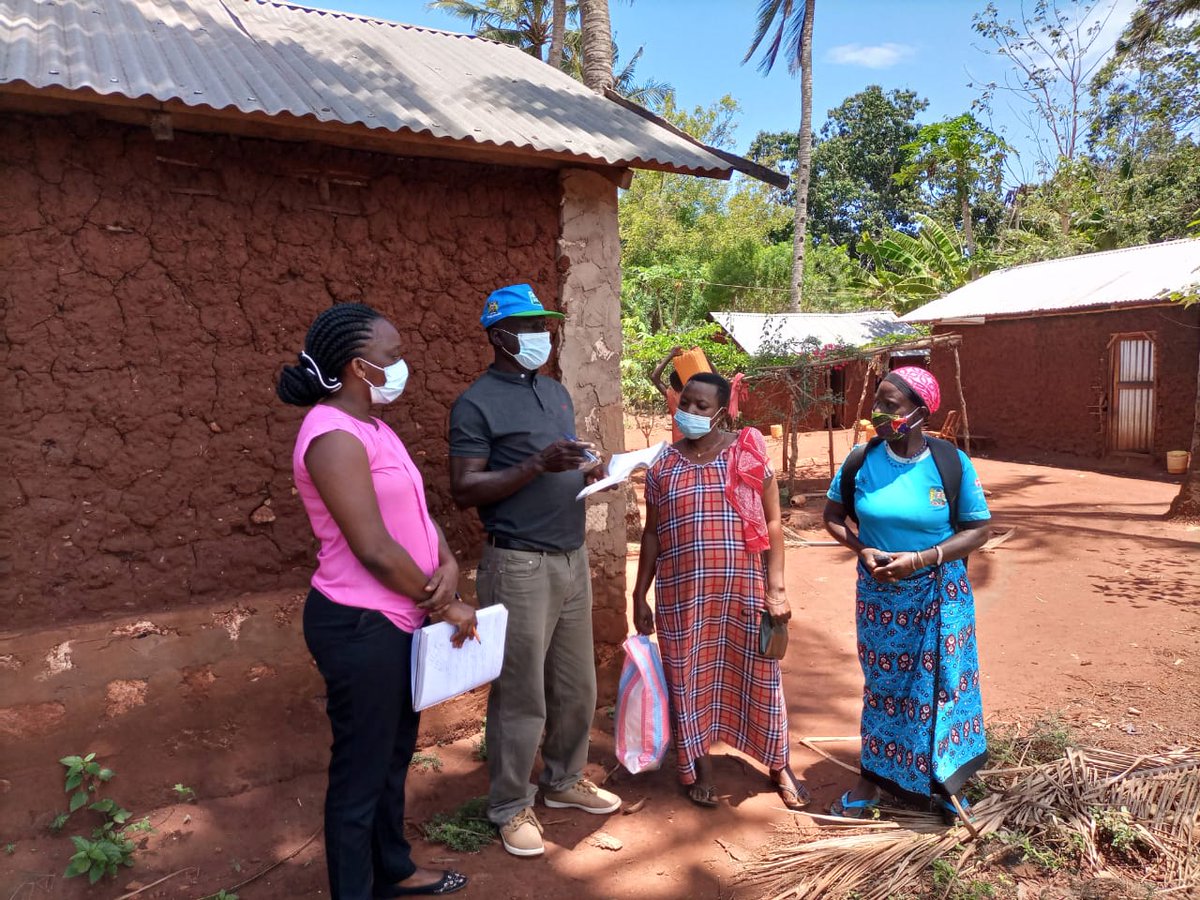KenyaNtd's tweet photo. Team 1 CHA's and laboratory personnel training at Mnarani primary school. https://t.co/4Toepvs04w
