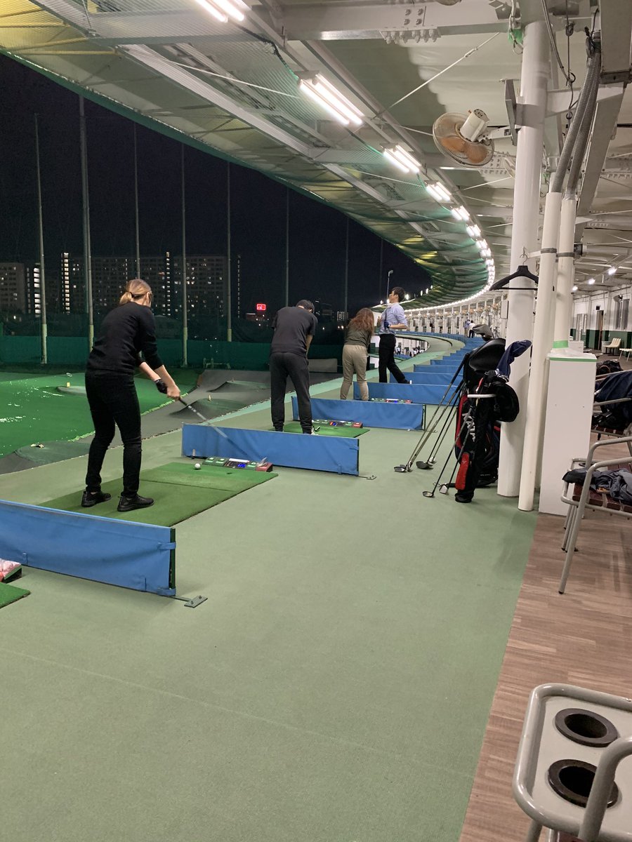 ワンストップゴルフ大正 大正校の水島です 最近寒くなってきましたね 寒くなると体を急に動かすと怪我する恐れがあるのでしっかり柔軟してから球を打つようにしています ゴルフ ゴルフレッスン ワンストップゴルフ大正校 阪神ゴルフセンター大正