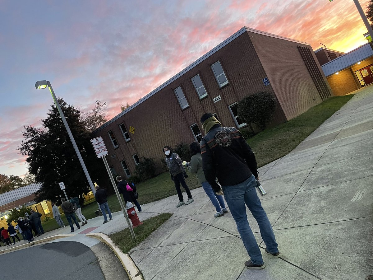 IIIBar's tweet photo. Great day to VOTE!!!
Tomorrow the sun will rise[ ] https://t.co/euZ7JDjAKA