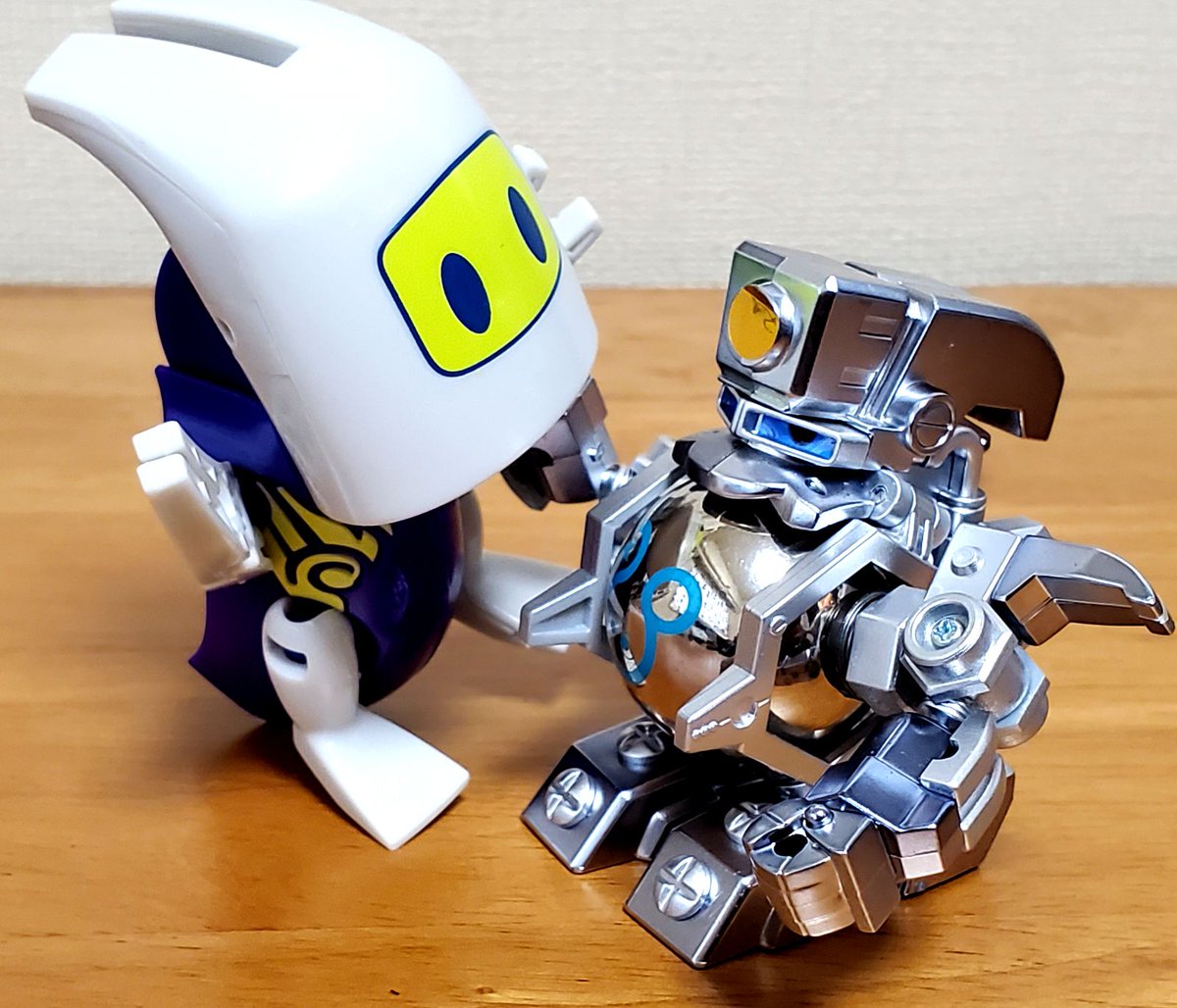 ごんちゃっくtoys トンカチの対決 ガンボール カミワザワンダ