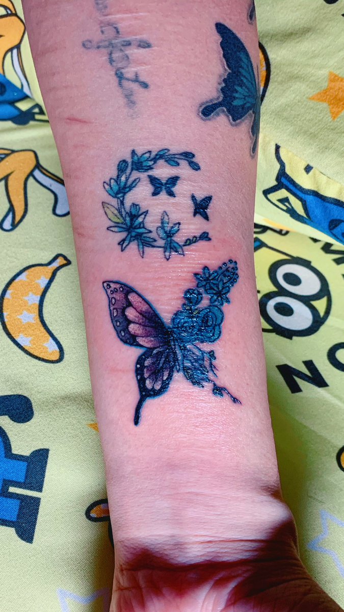 知佳 No Twitter 蝶々も薔薇も好き カエル可愛い Tattoo タトゥー 刺青 入墨 蝶々 薔薇 カエル 知佳 No Twitter 蝶々も薔薇も好き カエル可愛い Tattoo タトゥー 刺青 入墨 蝶々 薔薇 カエル