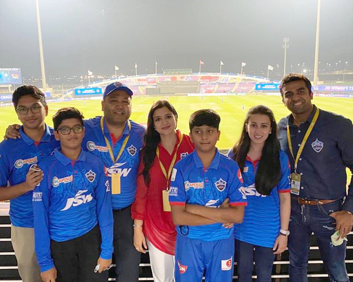 Delhi Capitals on Twitter: &quot;A roaring Monday night topped with a roaring support from our co-owners, Mr. Parth Jindal and Mr. Kiran Kumar Grandhi alongwith their families 🙌🏼 😇 #DCvRCB #YehHaiNayiDilli #Dream11IPL