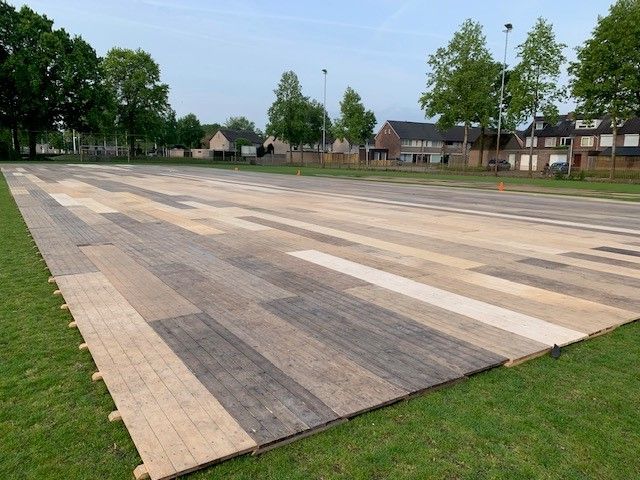 AuctimNL's tweet photo. Verkoop van diverse vondervloeren en pagodetenten. Mee bieden kan tot en met 17 november via https://t.co/zsvxd9VnKq 

#onlineveiling #onlineauction #tenten #vloeren https://t.co/19ihodGAq7