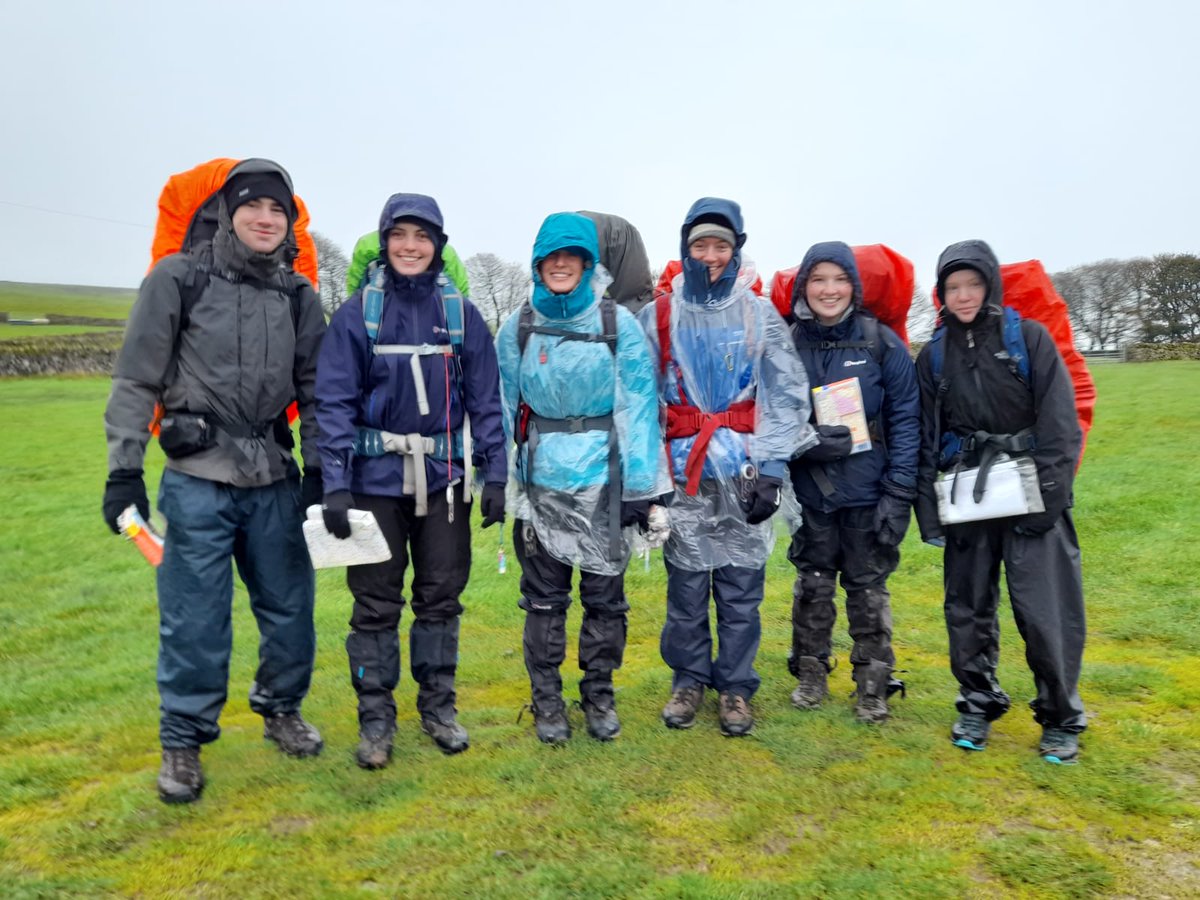 ActivAdventures's tweet image. Well done to the open Gold DofE teams who completed their expeditions in challenging conditions last week. Despite the weather teams did incredibly well and should be very proud of their achievement! 🥇🥾🏕️@peakdistrict @DofE