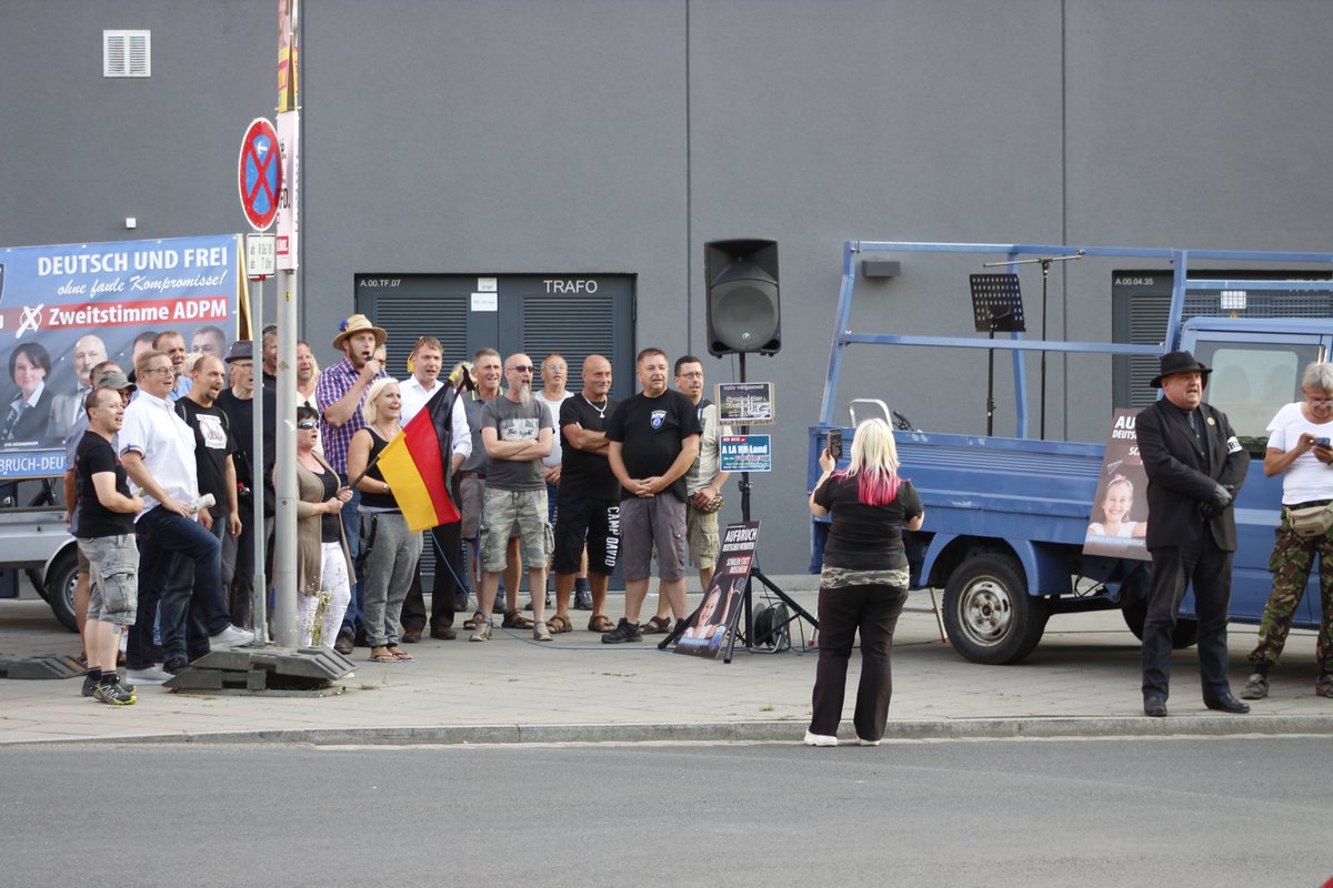 mschwarz87's tweet photo. Hier einige Bilder von der Demo vom #dd0108 aus 2019. https://t.co/navyDnoLCt