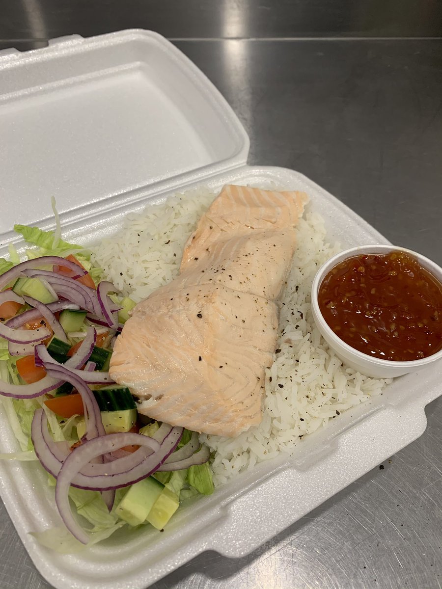 BYRNESCHIPPY's tweet image. Salmon #Poached #Grilled #Breaded you decide #Byrnes #StuartRoad #Muirhead 🐟🍟