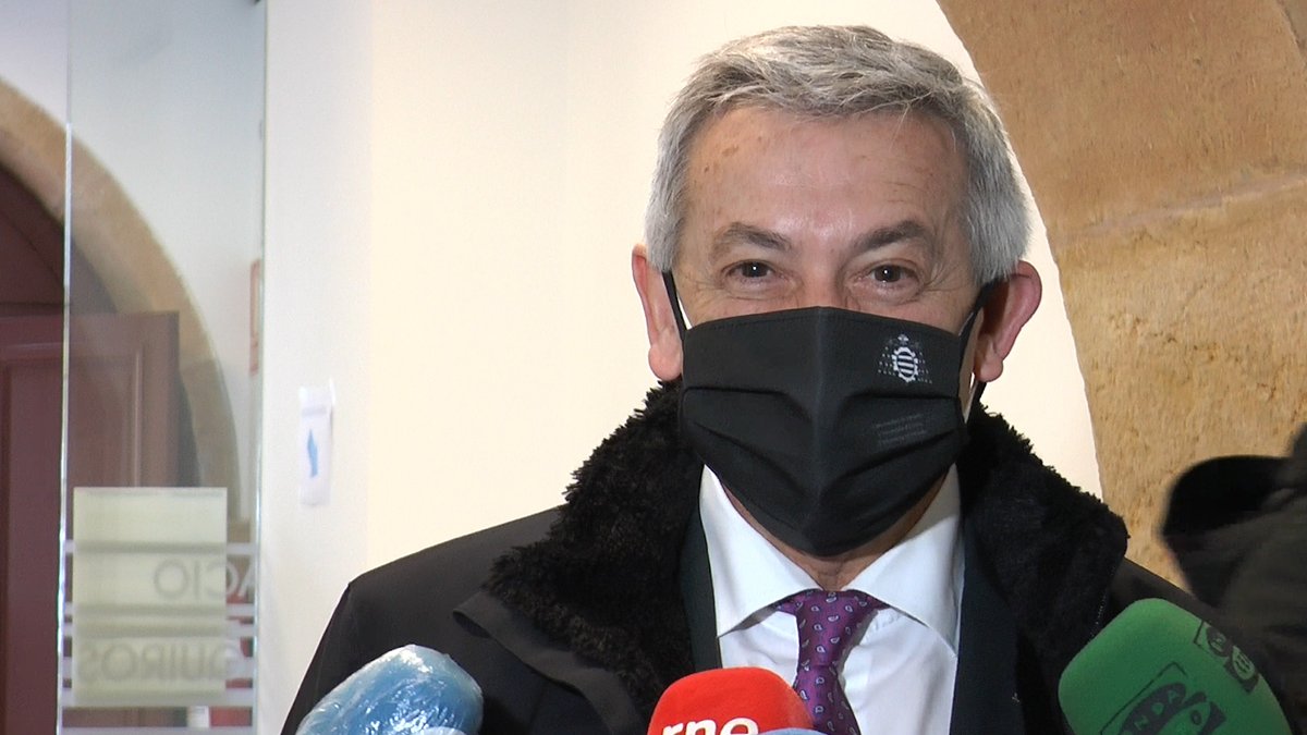 Presentando esta mañana con la misma ilusión de hace ya más de cuatro años mi candidatura para las elecciones al Rectorado de la Universidad de Oviedo 2020. #ilusiónrenovada #uniovi