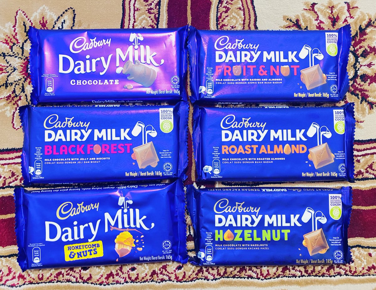 supriseboxFL's tweet photo. Lebihan stock 🍫 Pihak HQ nak bagi dekat 10 orang yang bertuah RT and FOLLOW @supriseboxFL nanti kita DM mintak details ❤️ https://t.co/NbPKgEDu09