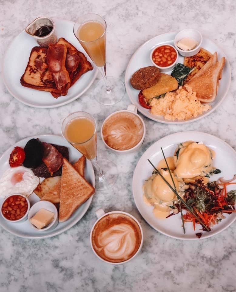 But first, Brunch! ✨

Our delicious brunch menu is available every day until 5pm, so make sure you pop in once we reopen! 🍳

Bookings are open from Thursday - to book now, visit lemondehotel.co.uk! 

#lemondehotel #toutlemonde #worldofpossibilities #brunch