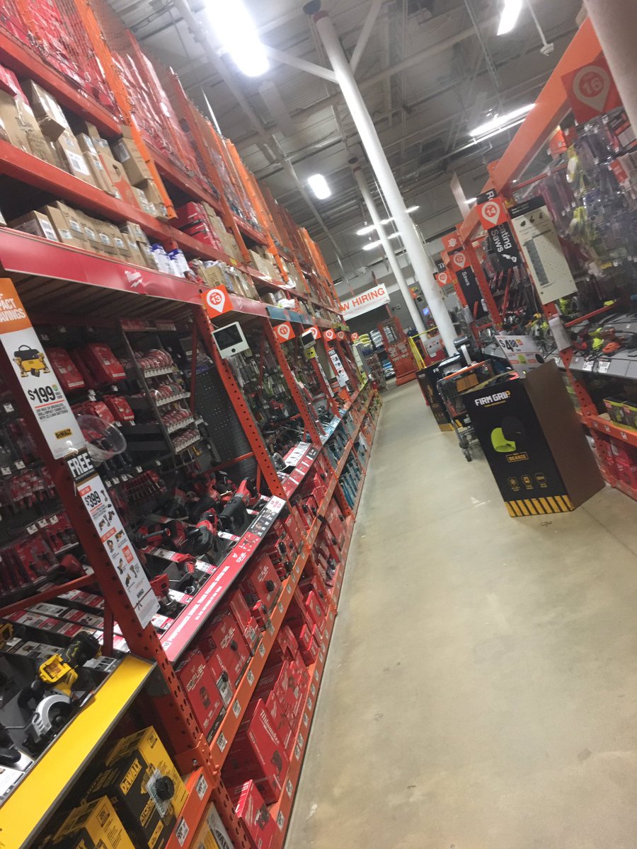 BBfromTHD4639's tweet photo. Monday Night!  #FullCircle #PackAtIt #4639 #BlitzTeam #MAPowerPD #D278OrangeProud #StoreRefresh @Mikehd4639 @mzjones1118 @bstorey92 @kenan50933788 @hiskeil @CollazoH @JDorseyTHD @ThdRmotran @navruprai https://t.co/IVsXy9RDDh