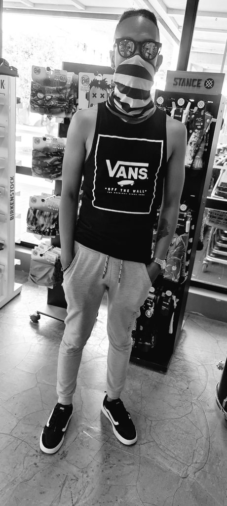 LowkeyCurtis's tweet photo. On the vans side of life @VANS_66 @brandcollectsa https://t.co/Of5k9DKCpF
