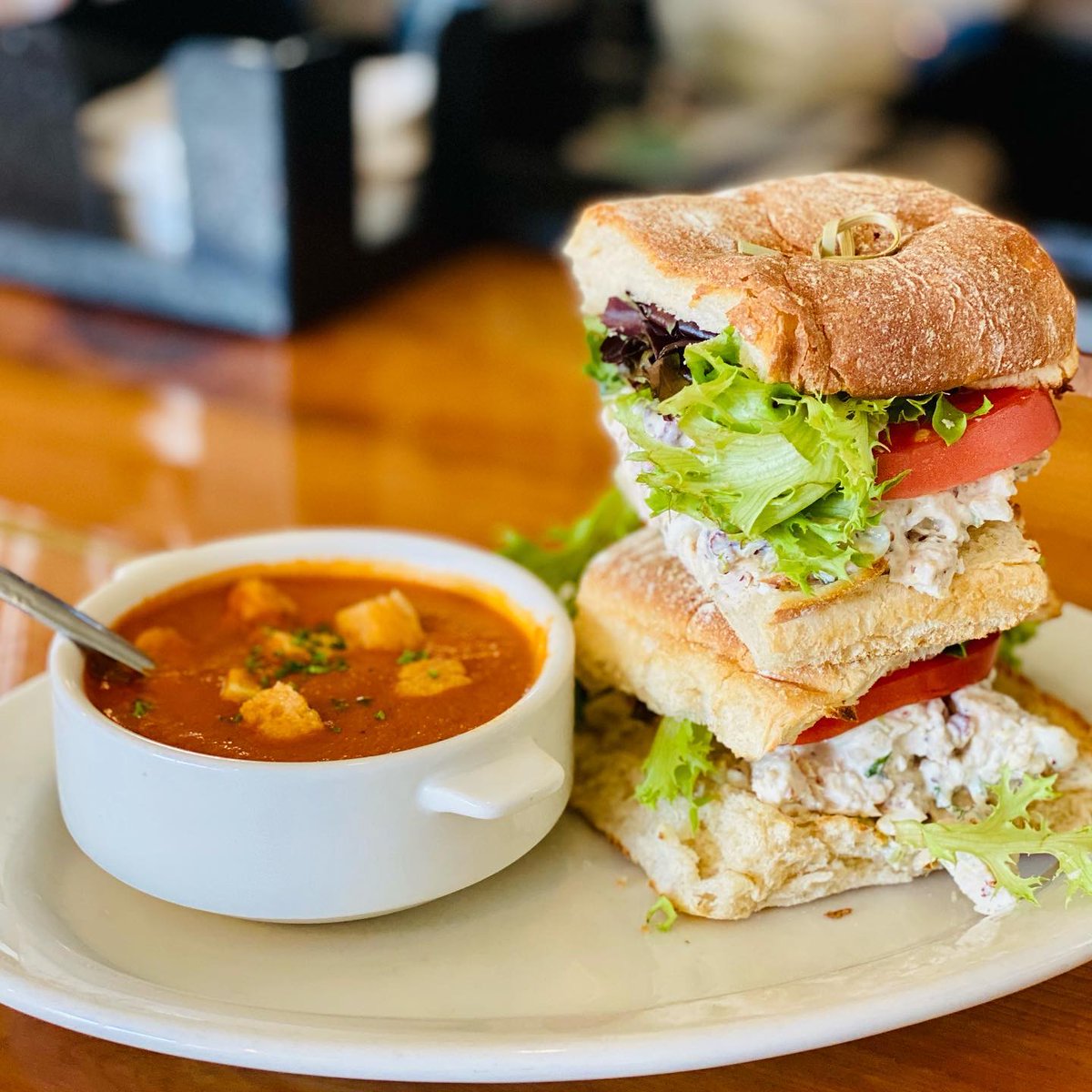 BL_SandwichCo's tweet photo. Geaux Vote, then have homemade breakfast or lunch! Open until 2p in Old Metairie.

“Chicken Salad + Tomato Basil Soup kind of day!”
📸 by @theaccidentalyatadventures https://t.co/NgFzAXM92X