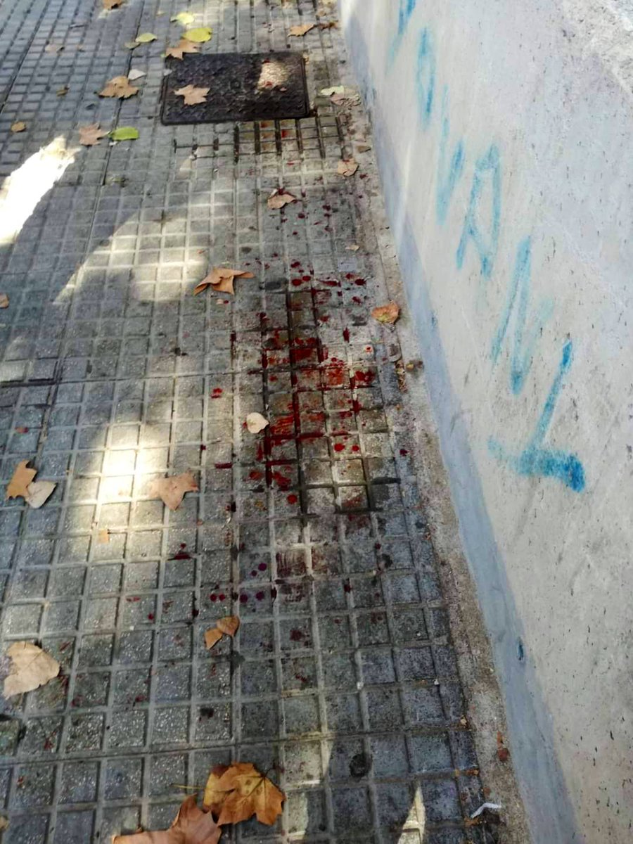 Mi hermana huyó del Apocalipsis chavista con destino a España buscando seguridad y un futuro negado en Venezuela. Allá ha conseguido bienestar y una vida decente pero para no ser perfecta, hoy la xenofobia da al traste sus ilusiones. 

SIGUE 1/5