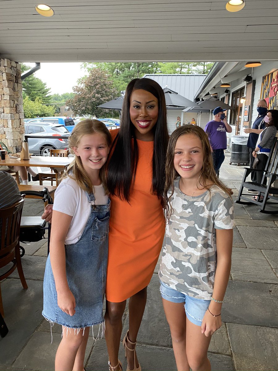 jsmithRD's tweet photo. @samanthamarika1 @kimKBaltimore Already voted for her!! Rooting for you @kimKBaltimore ! https://t.co/y2LXpqB9IU
