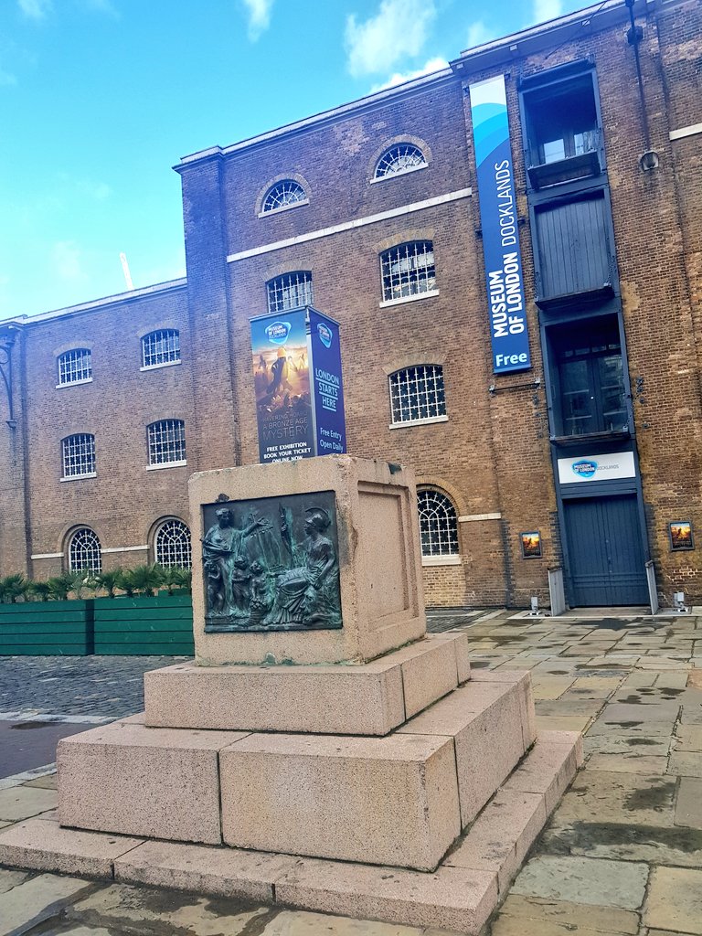 Beket_Aten's tweet photo. Dusted off a whole lot of cobwebs & made a flying visit to @MuseumofLondon Docklands today to catch the incredible #HaveringHoard exhibition before lockdown. V poignant to see the empty #RobertMilligan statue plinth outside the museum too (1/3) https://t.co/nBPJ8N0xlq