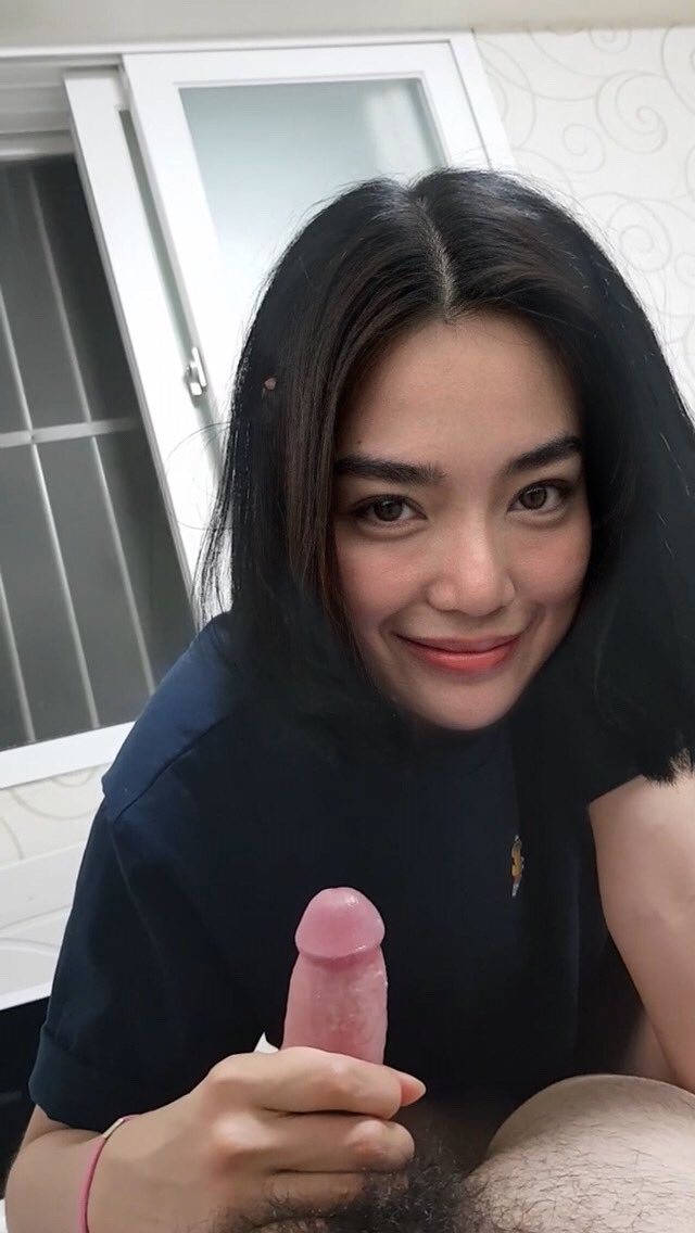F11Quit's tweet photo. NgeLoli 🍭 https://t.co/tdDlATkEGm